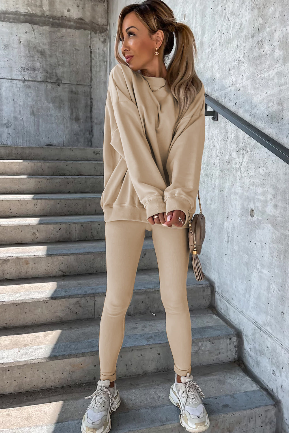 Loose Sweatshirt & High-Waist Leggings Active Set