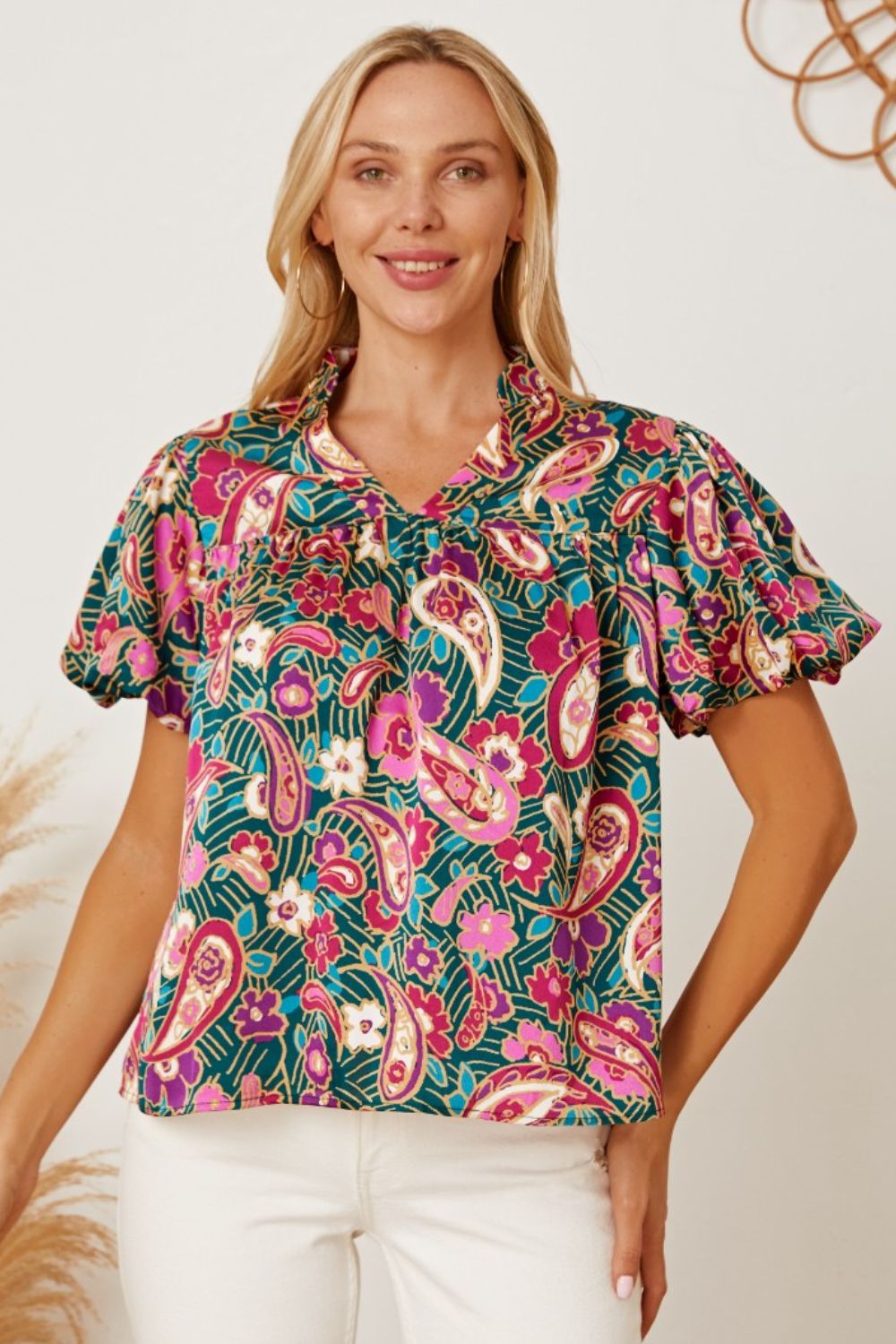 SORTYGO - Vibrant Paisley Puff Sleeve Blouse in Multicolor